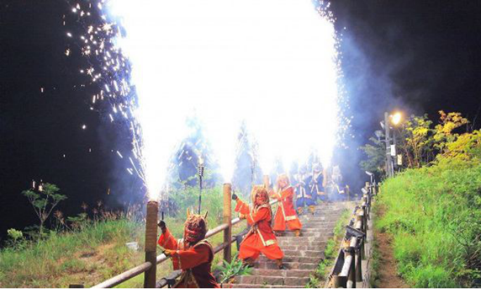 北海道祭典 登别地獄谷鬼花火 Travelliker 愛遊人