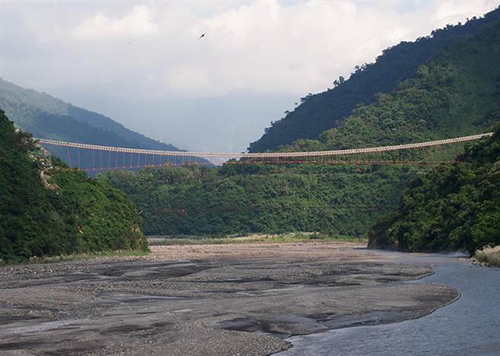 山川琉璃吊橋