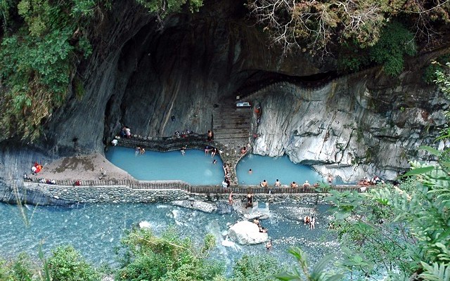 文山附近的温泉图片