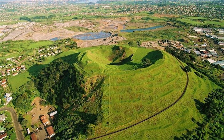 伊甸山(Mount Eden)