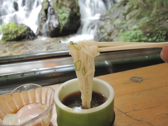 京都貴船川床料理 識嘆就要嘆流水麵 Travelliker 愛遊人
