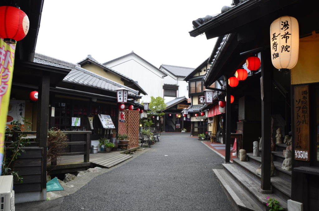 湯布院